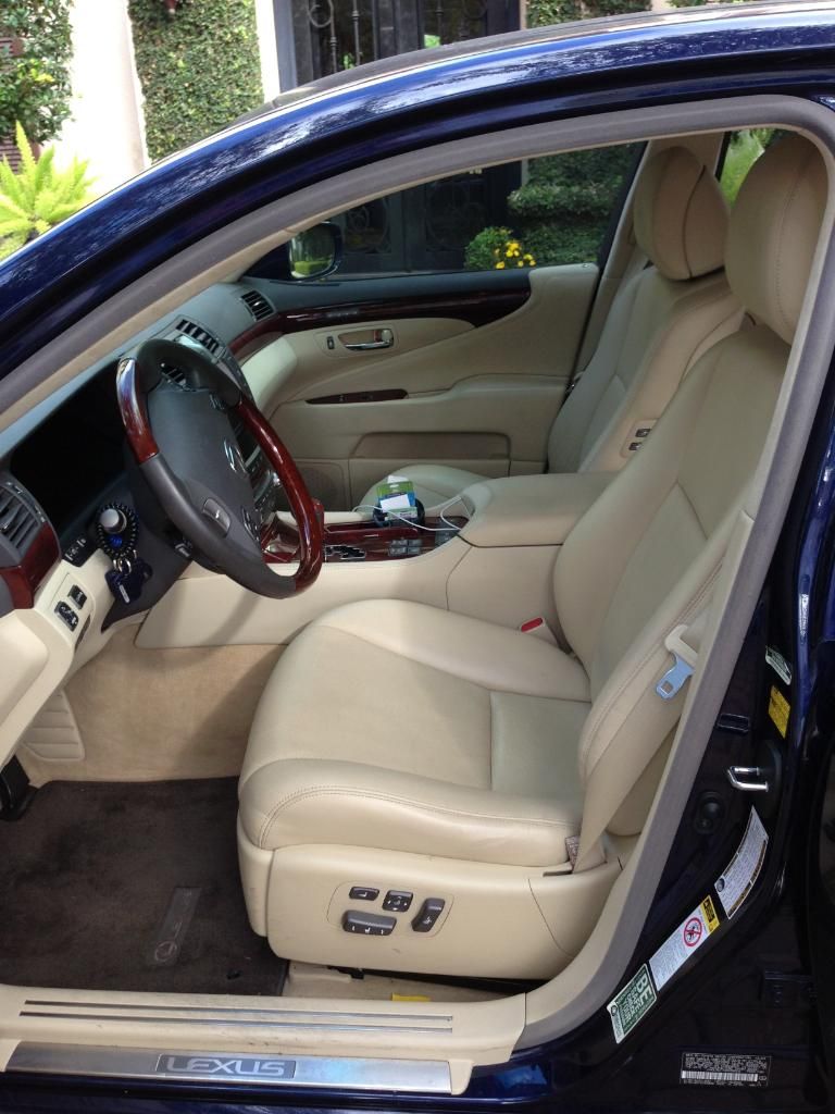 2010-lexus-ls-460l-light-tan-leather-interior-with-the-famous-blue